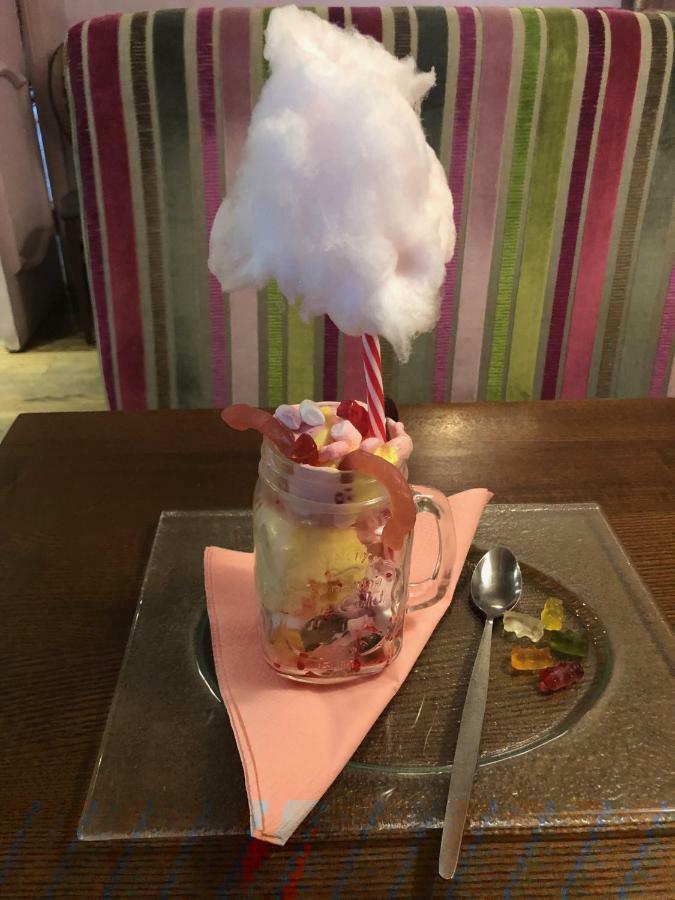 The Masons Arms Hotel 布里真德 外观 照片